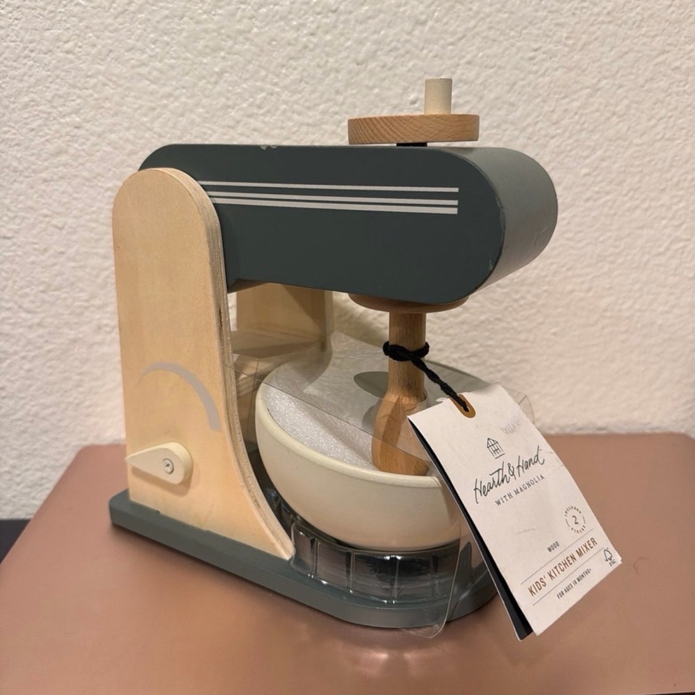 HEARTH & AND HAND WITH MAGNOLIA KIDS WOOD GREEN KITCHEN MIXER NEW